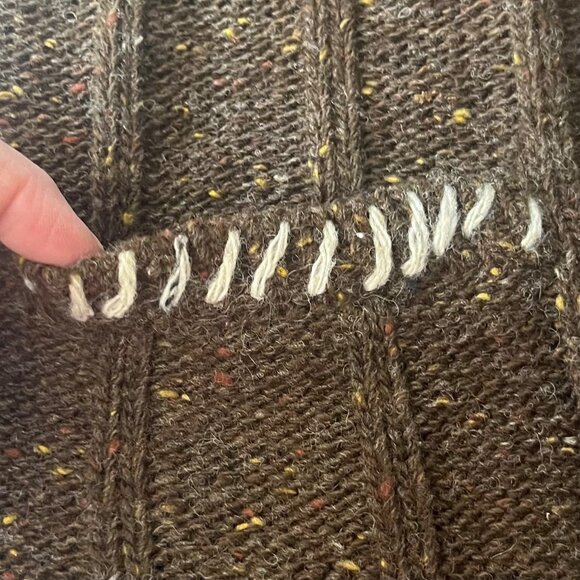 IVY Wool Blend Hand Embroidery Knit Vest Womens Small Brown New - Picture 12 of 12